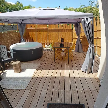 Vendégház L'entre Nous, Piscine Et Jacuzzi Prive 4*