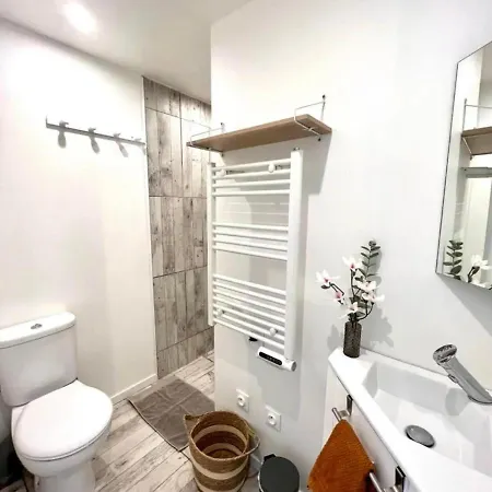 Vendégház L'entre Nous, Piscine Et Jacuzzi Prive 4*